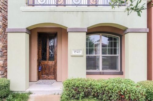 1543 Camino Lago, Irving, TX 75039-3207