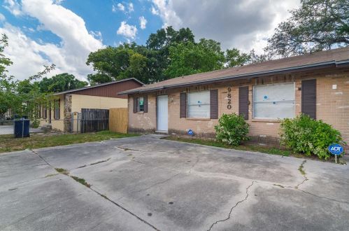 9820 12th St, Tampa, FL 33612-8153