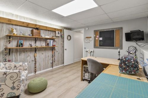 1605 Tarragon Dr, Madison WI  53716-1858 exterior