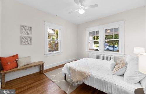 9112 Glenridge Rd, Silver Spring MD 20910-2127 exterior