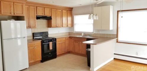 36 Campbell Ave, Edison NJ  08817-3407 exterior