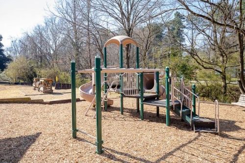 4084 Longview Dr, Atlanta GA 30341-1564 exterior