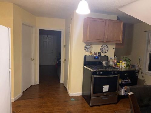 146 Cleveland St, Providence RI 02904-3525 exterior