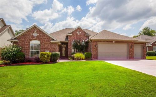 1690 Greystone Pl, Springdale, AR 72762-1760