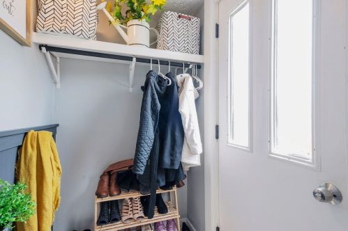 703 Kiddville St, Belding MI  48809-9594 exterior