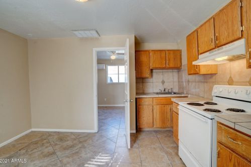 11602 42nd Ave, Phoenix AZ 85029-1912 exterior