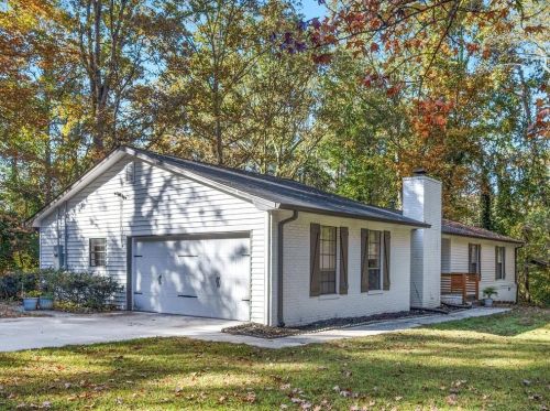 6282 Cathedral Ln, Lithonia GA  30038-4222 exterior