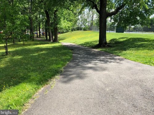 12914 Evanston St, Rockville MD 20853-3002 exterior