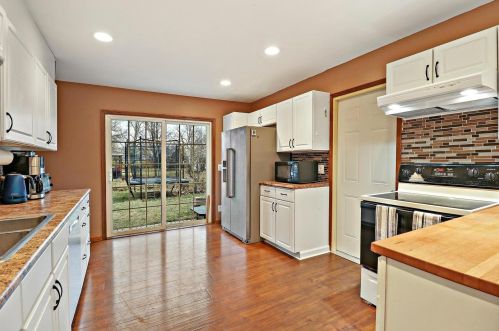 2728 Lydia St, Waukegan IL exterior