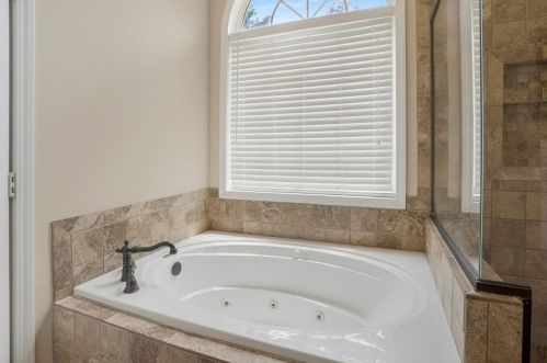 4021 Ashford Way, Gainesville GA 30507-9509 exterior