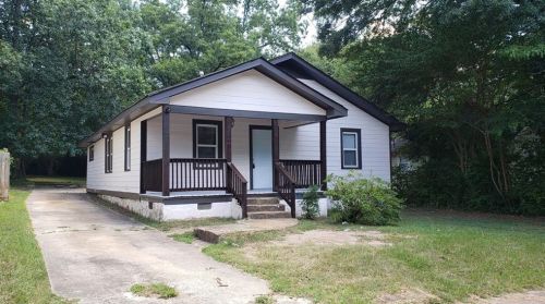 2266 Dauphine St, Atlanta GA  30344-2547 exterior