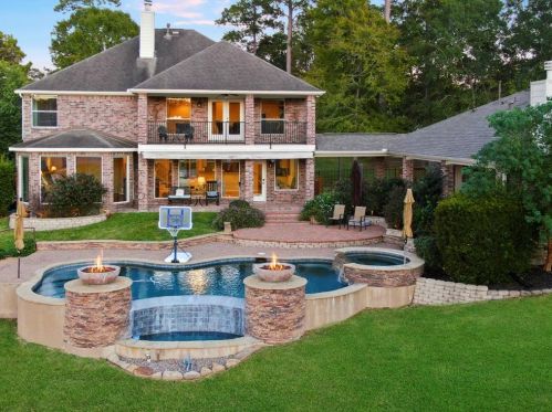 11836 Grand Harbor Blvd, Montgomery, TX 77356-4949