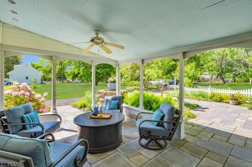 234 Old York Rd, Bridgewater NJ 08807-2686 exterior