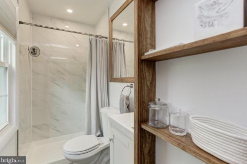 14408 Butternut Ct, Rockville MD exterior