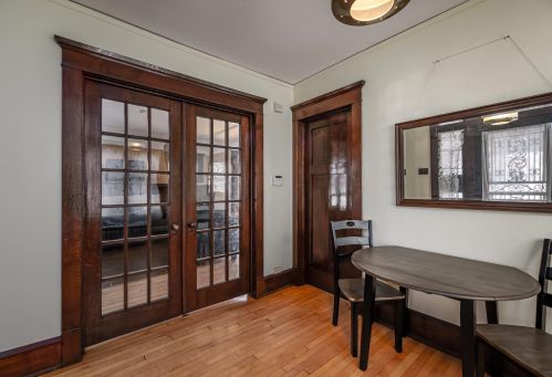 1139 Layton Blvd, Milwaukee WI 53215-1654 exterior