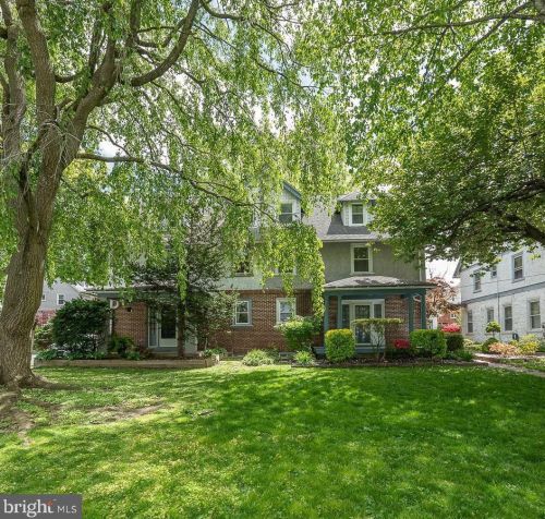 131 Linwood Ave, Ardmore PA 19003-2824 exterior