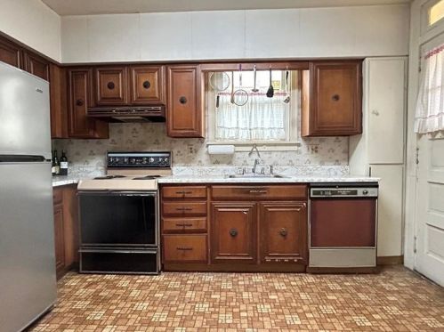 1803 Monongahela Ave, Pittsburgh PA 15218-2356 exterior