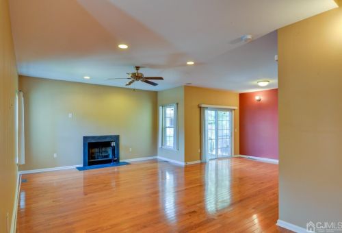 334 Moonlight Dr, Piscataway NJ  08854-2261 exterior