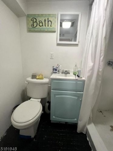 22 Seeley St, Paterson NJ 07501-3112 exterior