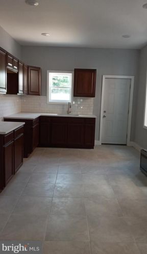 1912 Cambria St, Philadelphia PA  19134-3520 exterior