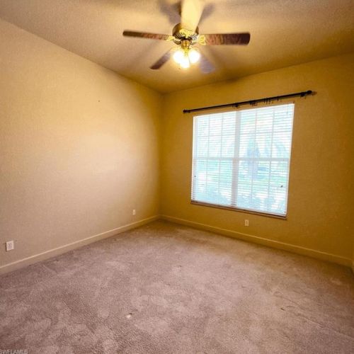 560 Desoto Blvd, Naples FL 34120-9021 exterior