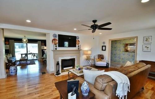 939 Chattahoochee Dr, Gainesville GA 30501-2303 exterior