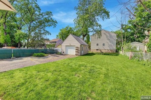 46 Delaware Ave, Dumont NJ  07628-2408 exterior