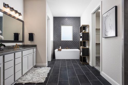 555 Mystic Pkwy, Spring Branch TX 78070-5267 exterior