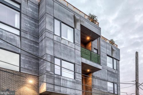 1112 17 St, Philadelphia PA 19146-4717 exterior