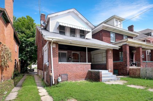 3102 Bergman St, Pittsburgh PA  15204-1850 exterior