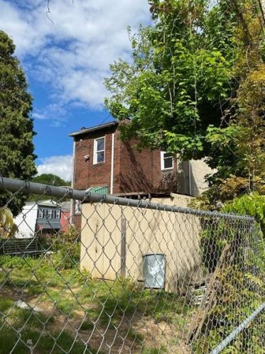 1513 Murtland St, Pittsburgh PA  15208-1157 exterior