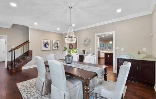 1261 Merry Ln, Atlanta GA 30329-3903 exterior