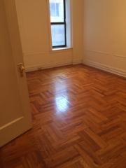 8610 5th Ave, Brooklyn NY  11209-5202 exterior