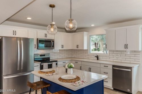 12025 36th St, Phoenix AZ  85028-1312 exterior