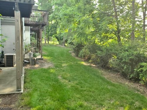 20 Peregrine Pt, Fredon NJ 07860-1428 exterior