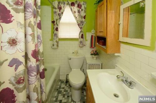 177 Dundee Ave, Paterson NJ 07503-1018 exterior