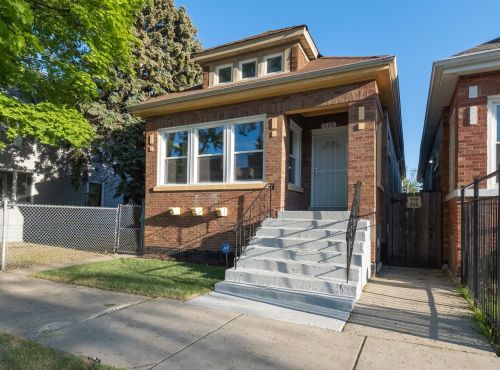 715 92nd St, Chicago IL  60619-7603 exterior