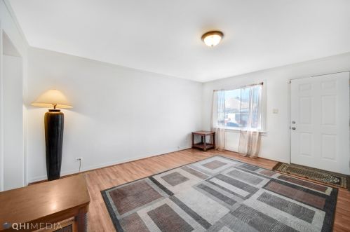 2009 25th Ave, Broadview IL 60155-2827 exterior