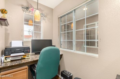 4015 Bloomfield Rd, Phoenix AZ 85029-2953 exterior