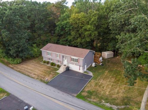 69 Newburgh Rd, Patterson NY 12563-1804 exterior