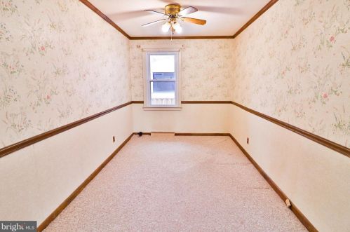 1201 Clagett Dr, Rockville MD 20851-2116 exterior