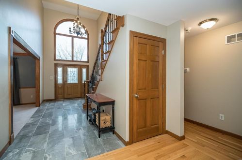 11070 Rambling Oaks Dr, Saint Louis MO 63128-2036 exterior