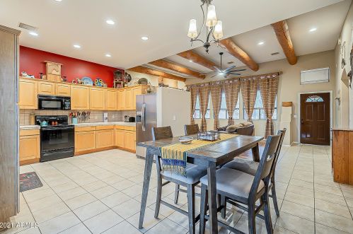 45231 18th St, Phoenix AZ 85022-4560 exterior