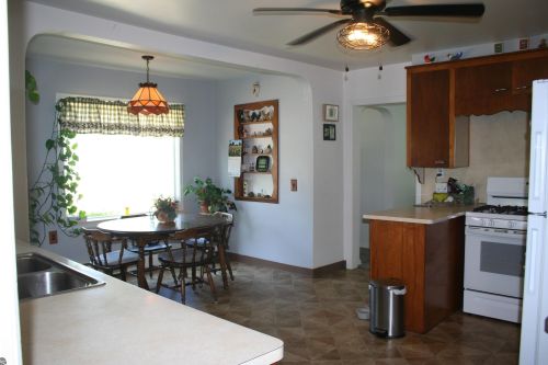 709 State St, East Tawas MI 48730-1623 exterior