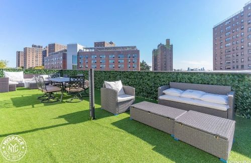 555 137th St, Bronx NY  10451-4225 exterior