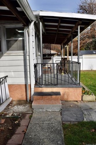 83 Sheridan Ave, Mount Vernon NY 10552-1407 exterior