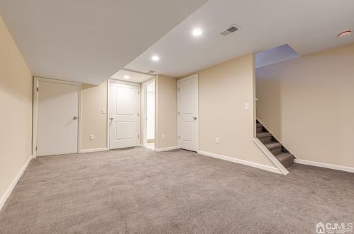 129 Amboy Ave, Metuchen NJ  08840-2552 exterior