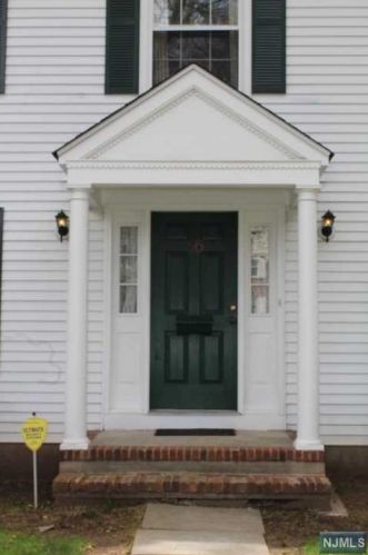 56 Hawthorne Pl, Montclair, NJ 07042-2604