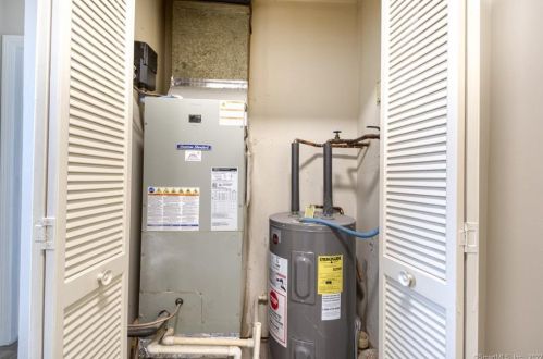 129 Judd Sq, Wallingford CT  06492 exterior