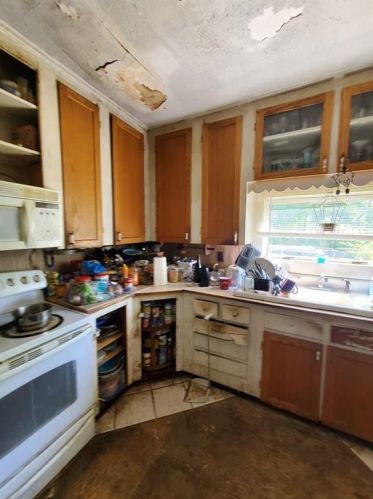 35 Union St, Woonsocket RI  02895-5312 exterior